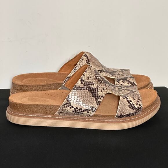 Clarks Arwell Walk Leather Sandal Sz 8W Excellent Shape! - Picture 2 of 7